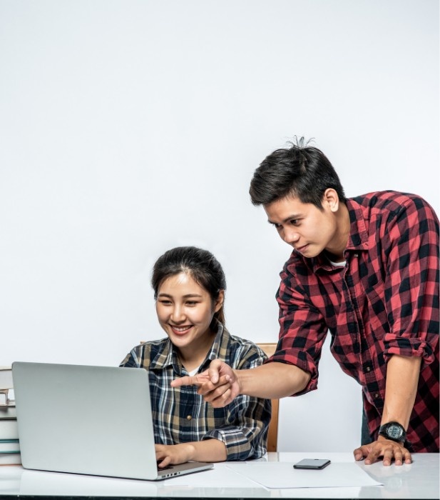 Join our Online Spoken English Class and improve your fluency, pronunciation, and communication skills easily.